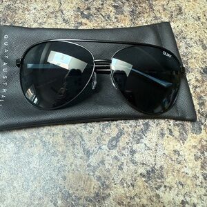 Quay Australia Black Sunglasses Pouch Sleek and Protective